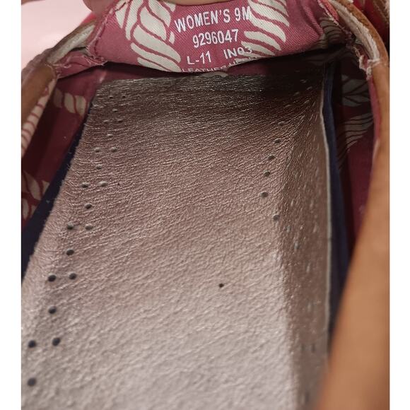 Sperry TopSider Women 9M Boat Shoes Red Patent Leather Tan Suede Nautical Preppy - Picture 4 of 4